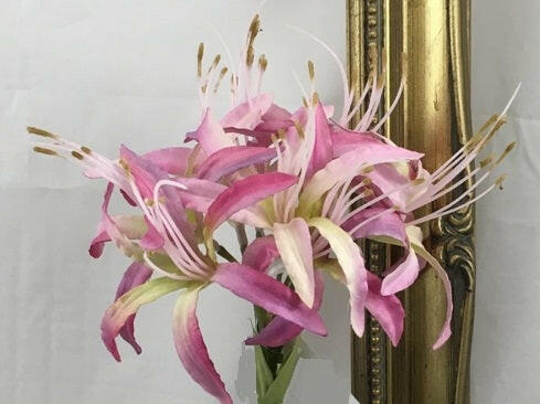Artificial Silk Nerine Spray