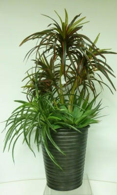 Artificial Silk Red Yucca/Succulent in Pot