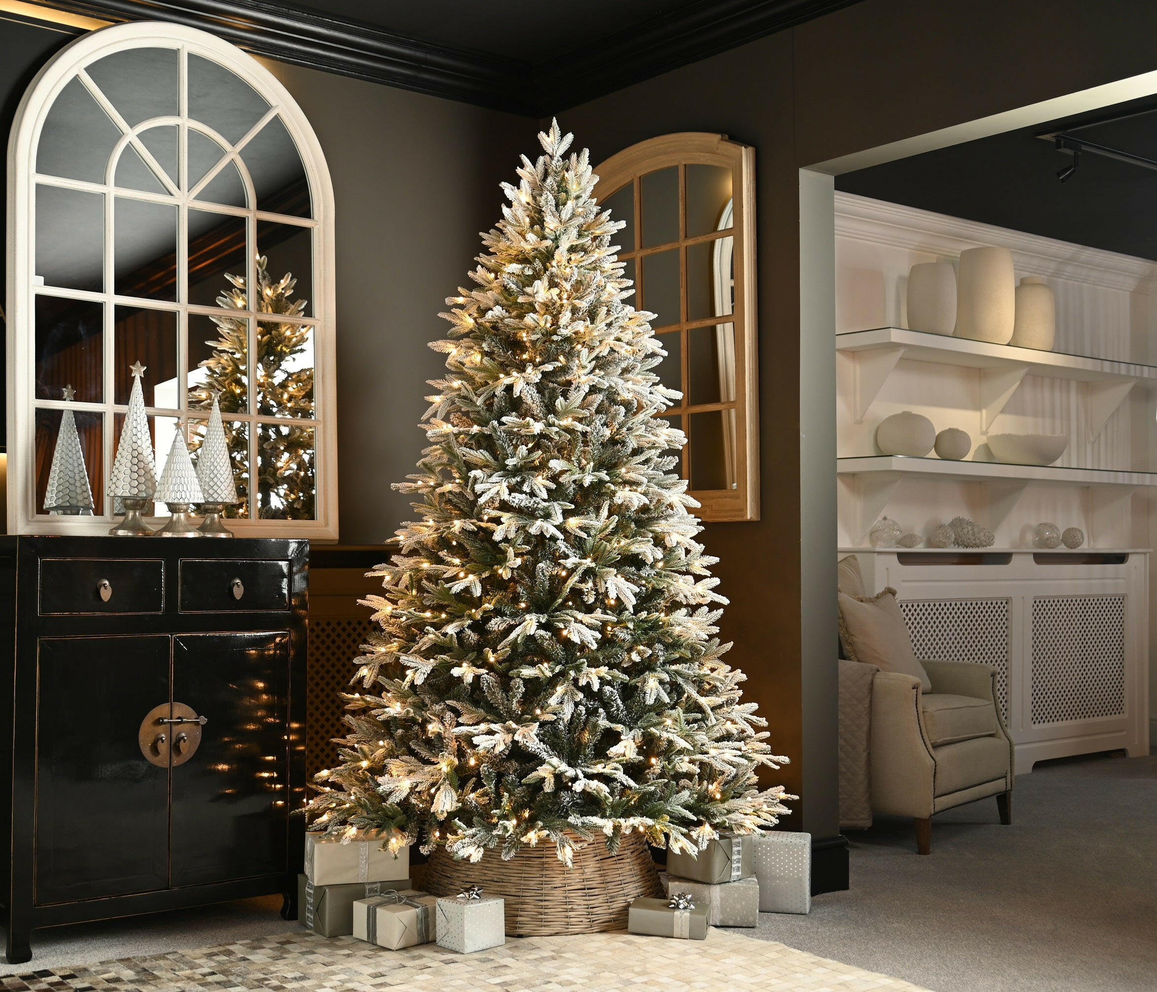 Justartificial.co.uk Prelit Grays Peak Pine Flocked Christmas Tree 150cm instu