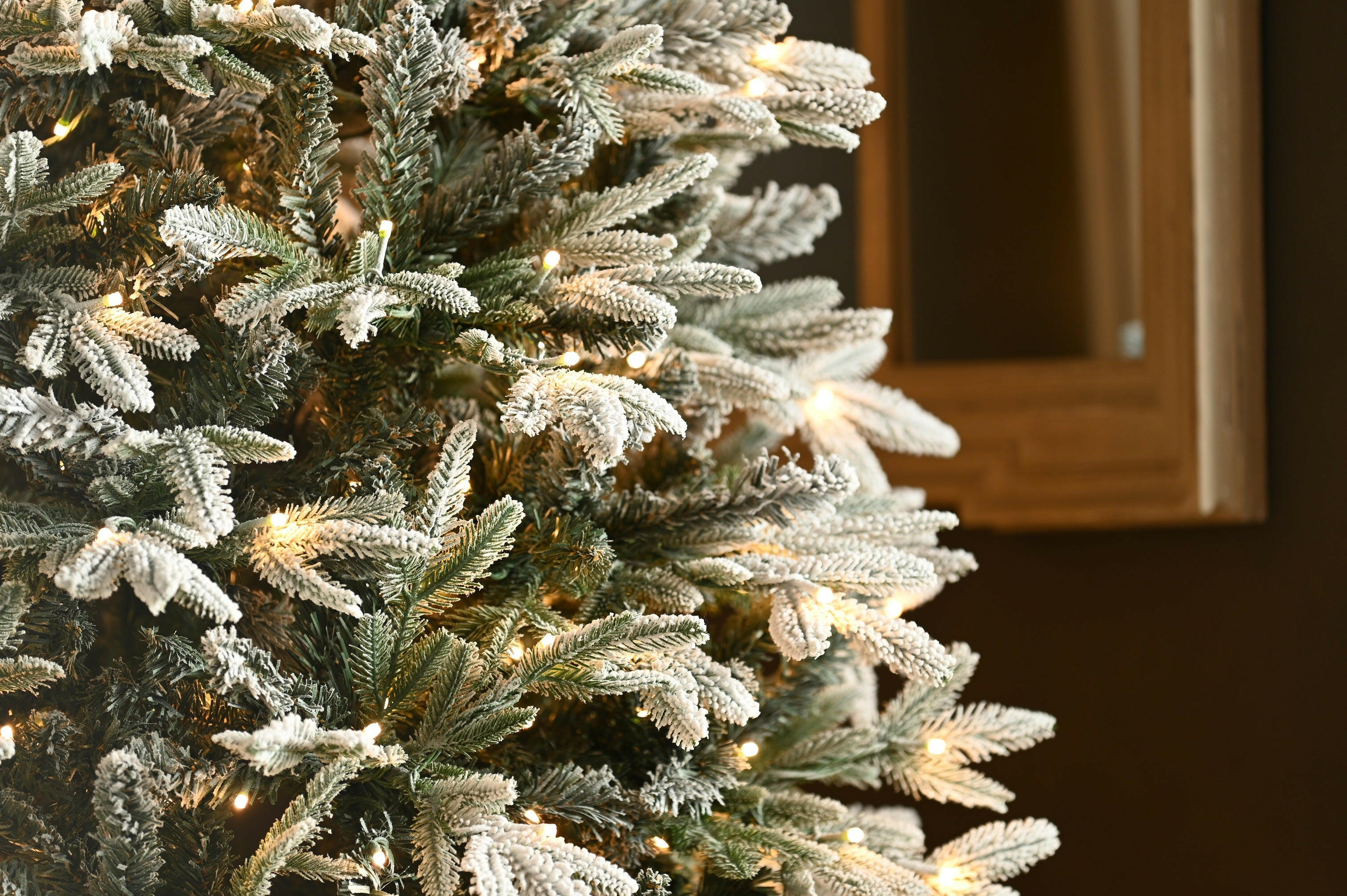 Justartificial.co.uk Prelit Grays Peak Pine Flocked Christmas Tree 150cm  close up