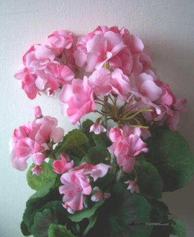 Artificial Silk Geranium Bush