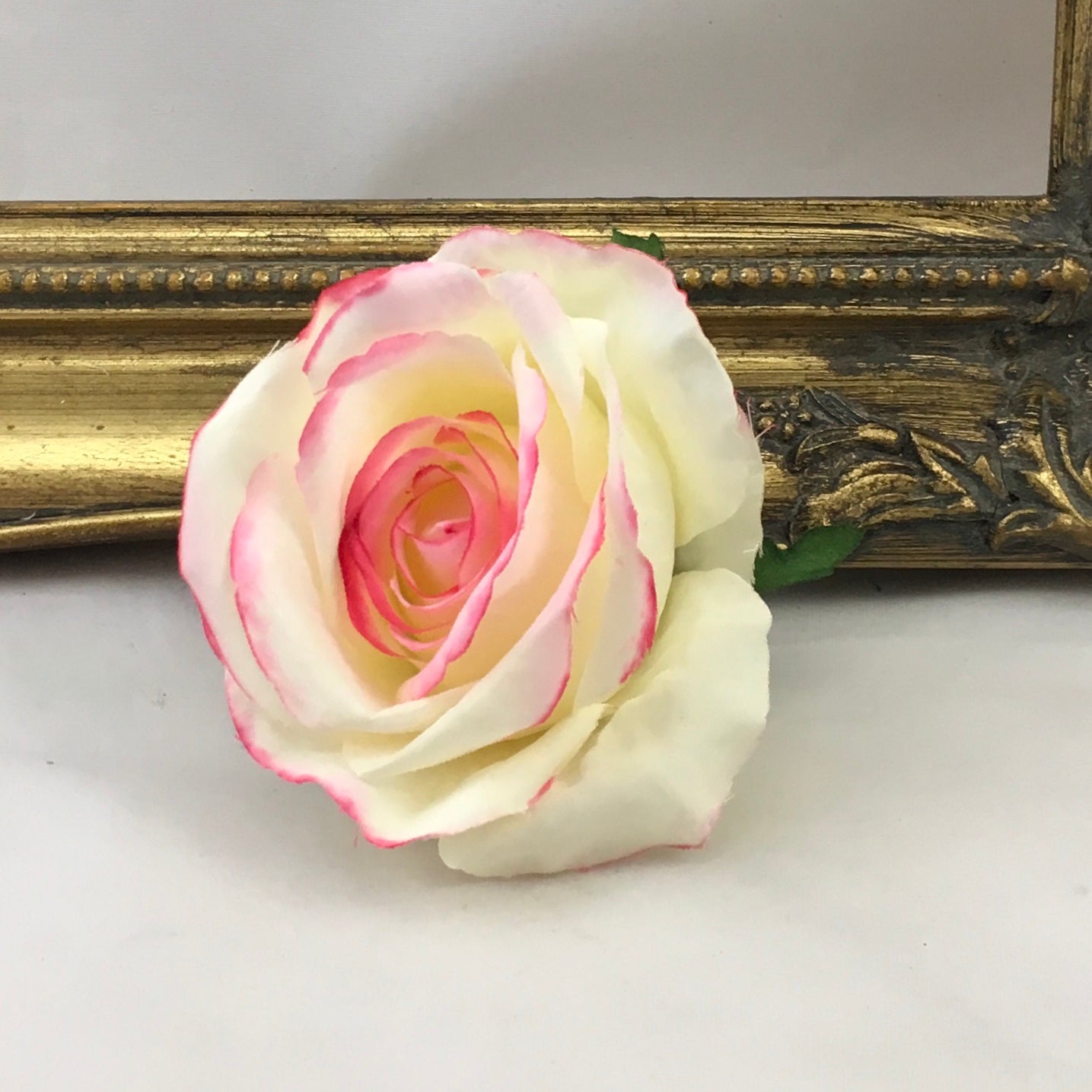 Exquisite artificial roses, a symbol of beauty and sophistication