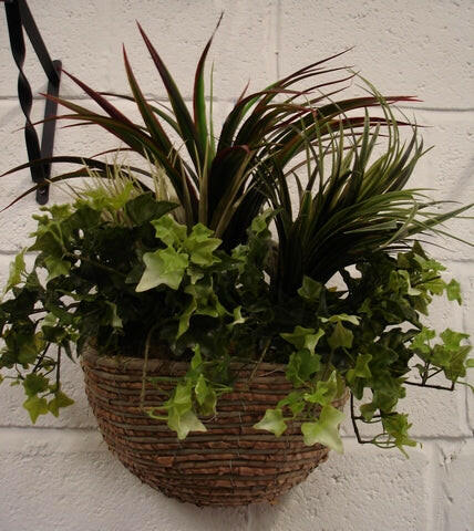 Artificial Plastic Foliage Wall Basket