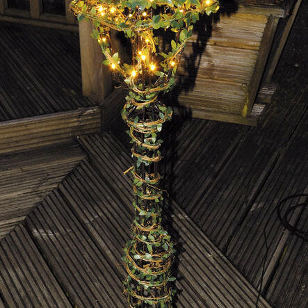Artificial Plastic Topiary Victorian Street Lamp with LED Lights