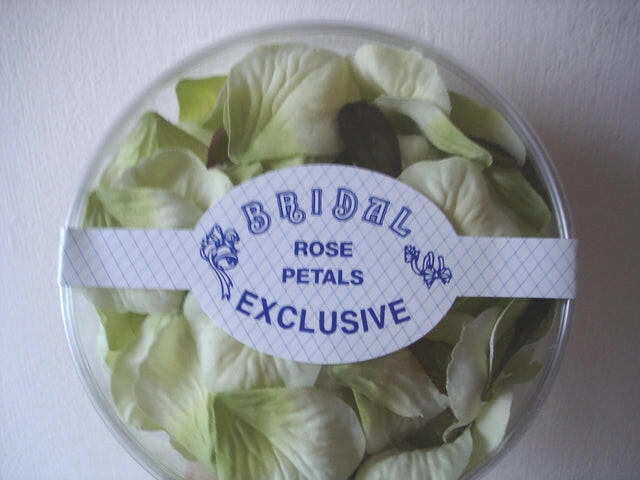 Artificial Silk Rose Petal pieces in a Box