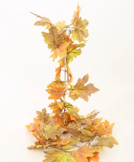 Artificial Autumn Printed Maple Leaf Garland