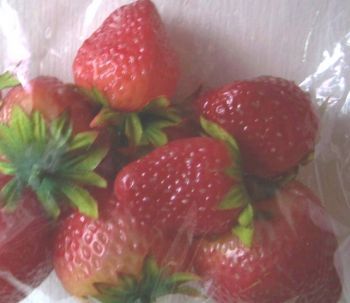 Strawberries (full)