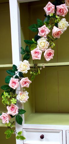Alice Rose And Foliage Garland with Bead