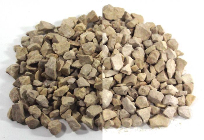 Decorative Cotswold Chippings - Showing when wet (left) and dry (right)
